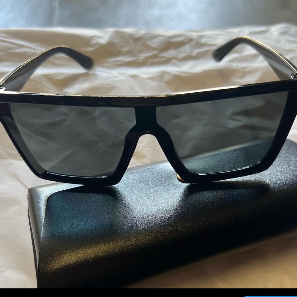 Black frame glasses